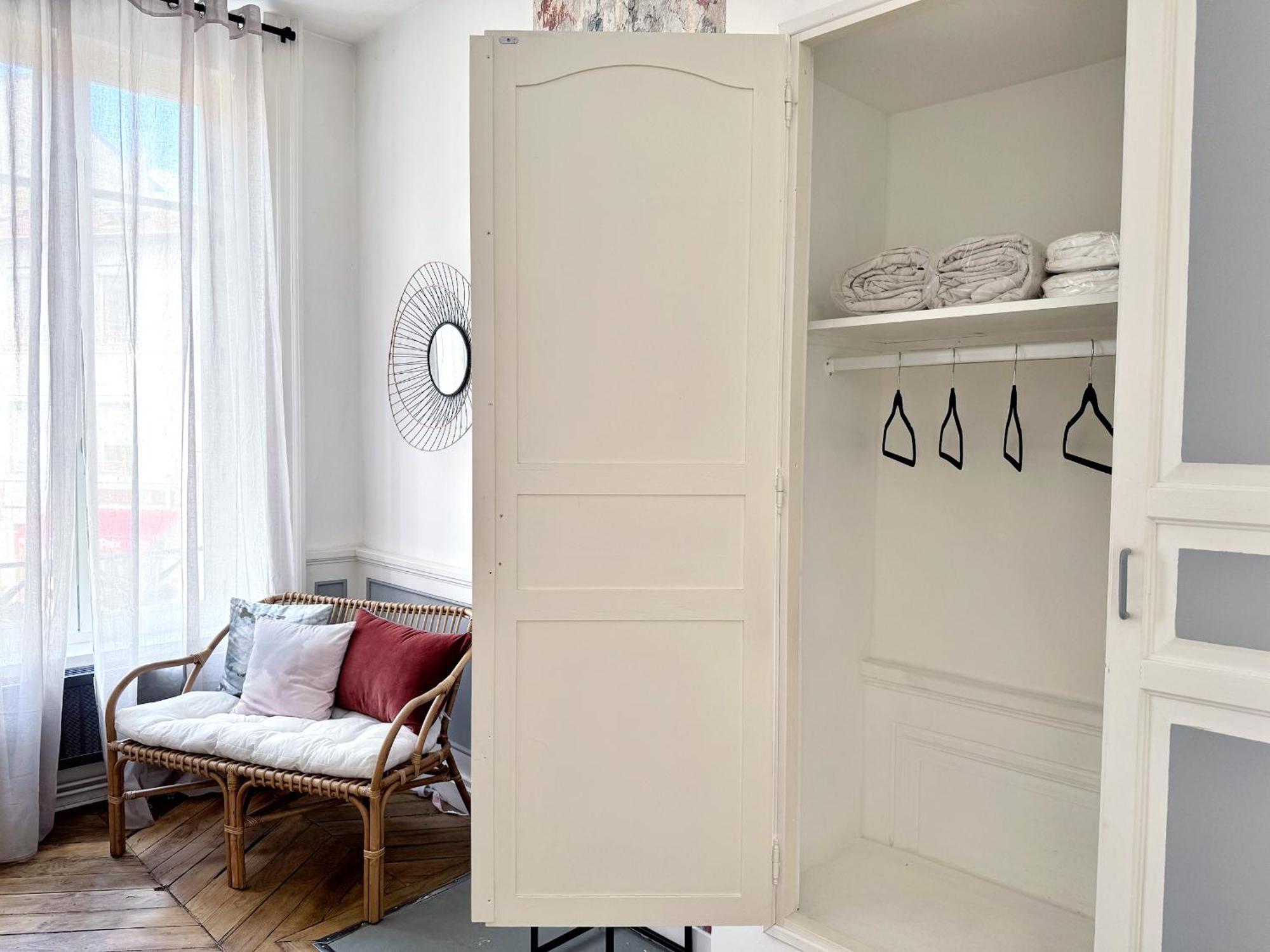 Suite Merengue Oullins Luaran gambar