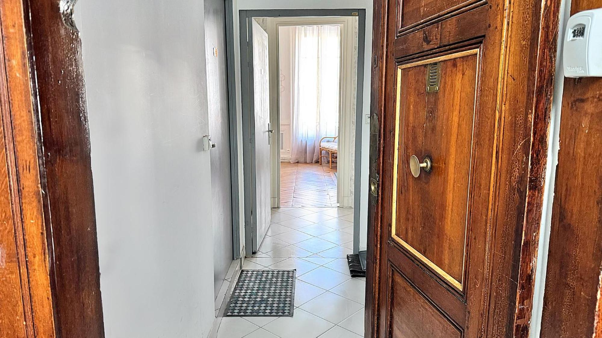 Suite Merengue Oullins Luaran gambar
