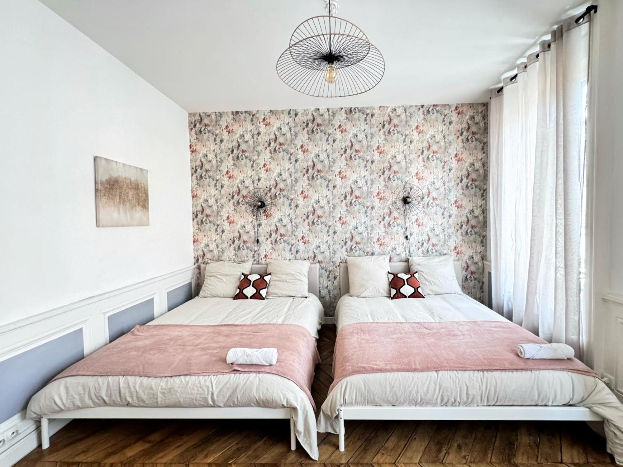 Suite Merengue Oullins Luaran gambar