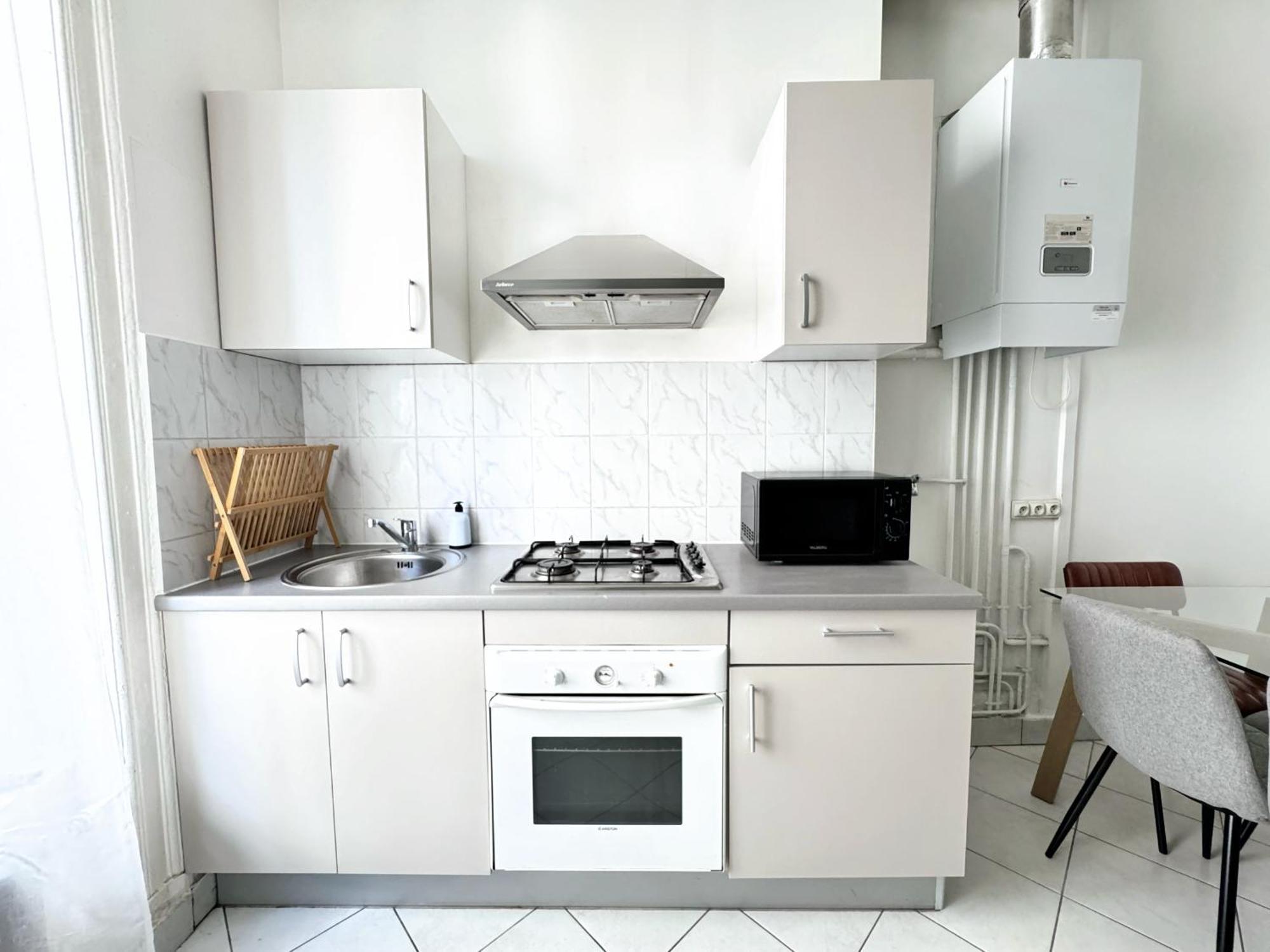 Suite Merengue Oullins Luaran gambar